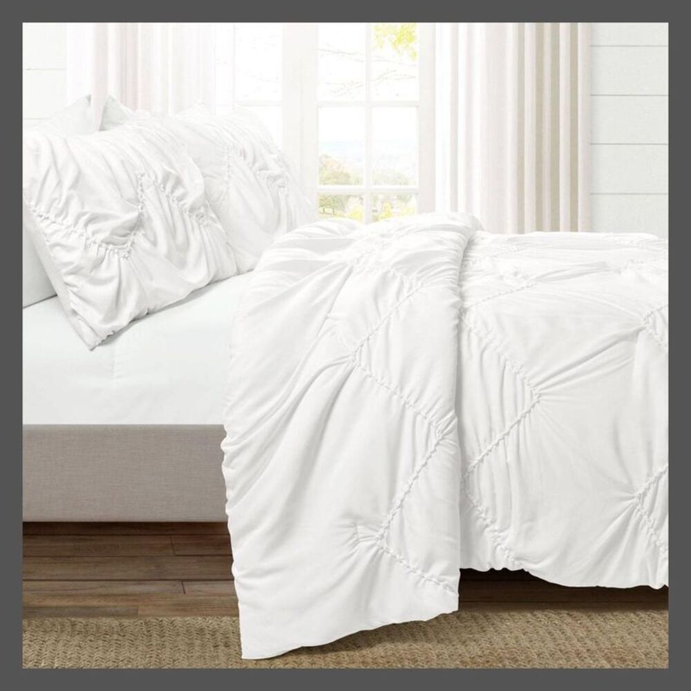 Lush Decor -  Comforter Set Chevron Embroidered Desig White